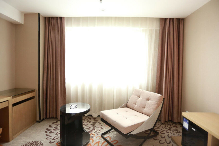 Lavande Hotel Baogang Avenue Guangbai Xinyi Branch Guangzhou Exterior photo